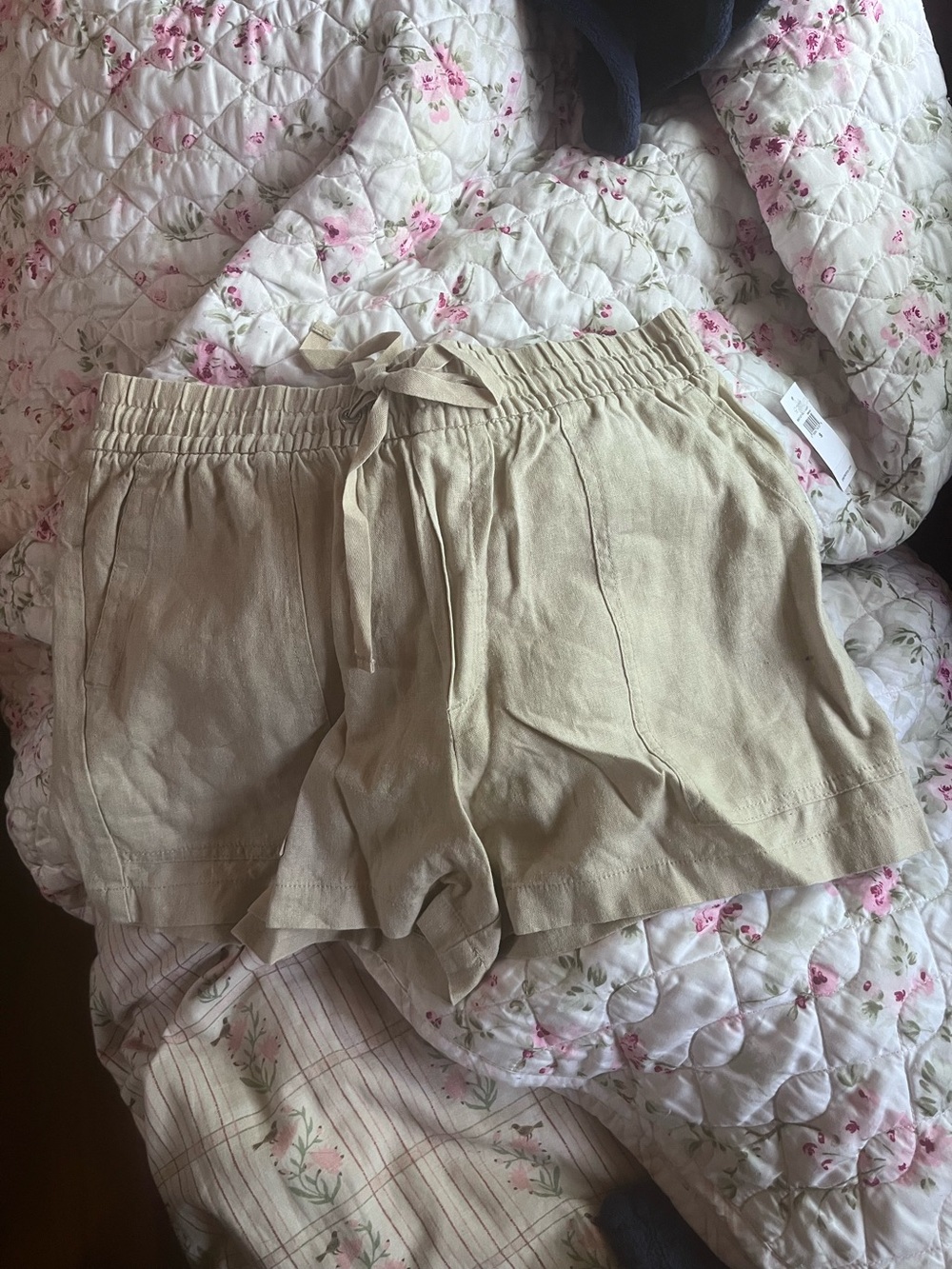 Gap Women's Casual Tie Waist Shorts